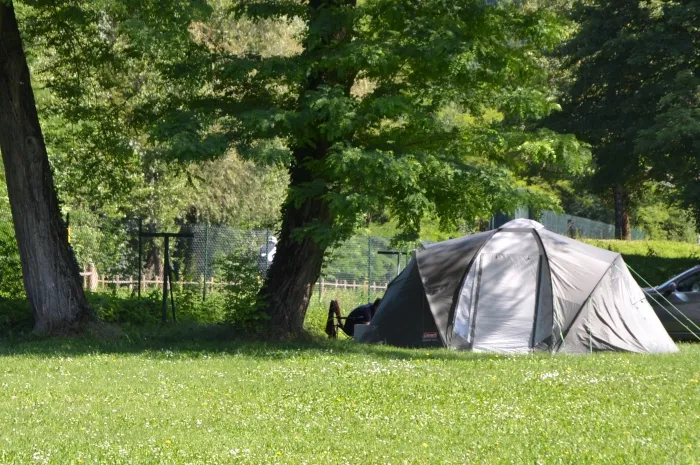 Camping - Albertville - Rhône-Alpes - Les Adoubes