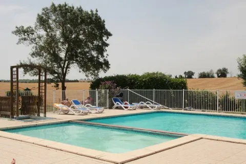 Camping - Caraman - Midi-Pyrénées - Les Aillos - Domaine Naturiste