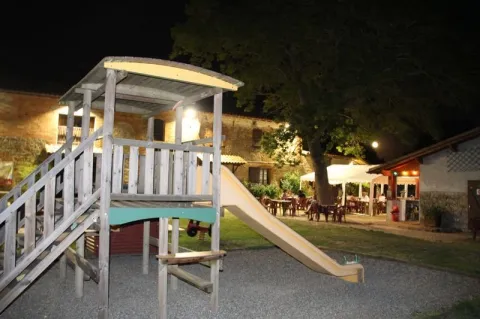 Camping - Caraman - Midi-Pyrénées - Les Aillos - Domaine Naturiste