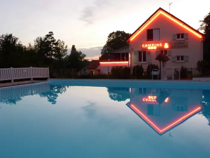 Camping - Saint-Honoré-Les-Bains - Bourgogne - Les Bains