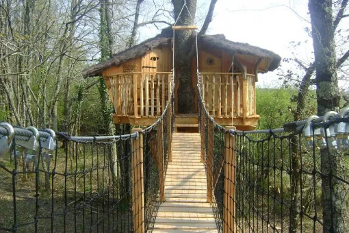 Camping - Chalais - Grand Centre - Les Cabanes de Chanteclair
