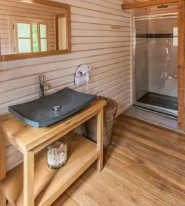 Camping - Pompignac - Aquitaine - Les Cabanes de la Romaningue