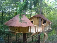 Camping - Saint-Julien-Labrousse - Rhône-Alpes - Les Cabanes de Labrousse