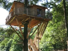 Camping - Saint-Julien-Labrousse - Rhône-Alpes - Les Cabanes de Labrousse