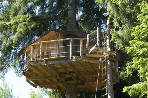 Camping - Saint-Gervais-d'Auvergne - Auvergne - les Cabanes des Combrailles