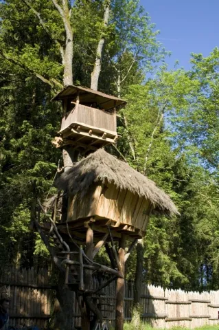 Camping - Saint-Gervais-d'Auvergne - Auvergne - les Cabanes des Combrailles