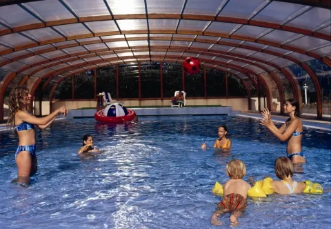 Camping - Sévérac-le-Château - Midi-Pyrénées - Les Calquières