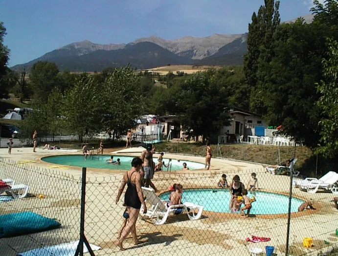 Camping - Châteauroux-les-Alpes - Provence-Alpes-Côte d'Azur - Les Cariamas