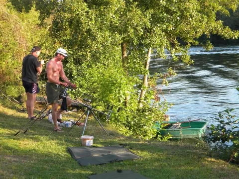 Camping - Fumel - Aquitaine - Les Catalpas