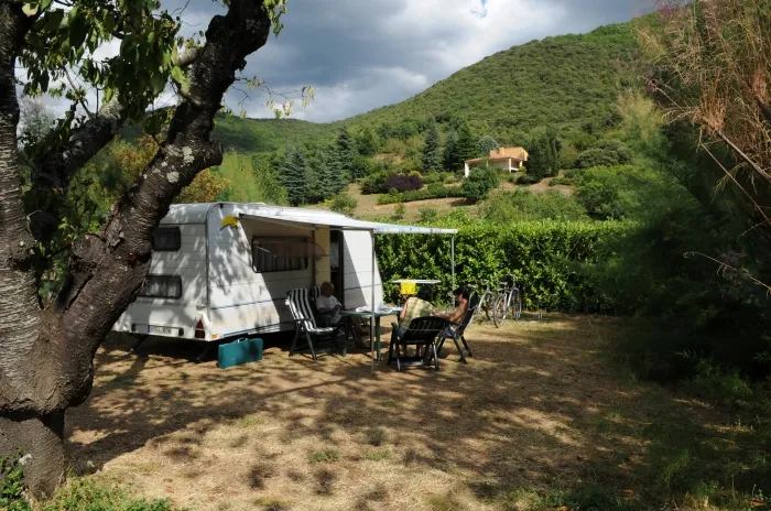 Camping - Saint-Pons de Thomières - Languedoc-Roussillon - Les Cerisiers du Jaur