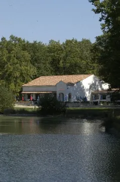 Camping - Chef-Boutonne - Poitou-Charentes - Les Chalets de la Héronnière