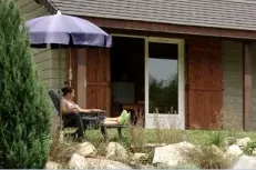Camping - Marchal - Auvergne - Les Chalets de l'Eau Verte
