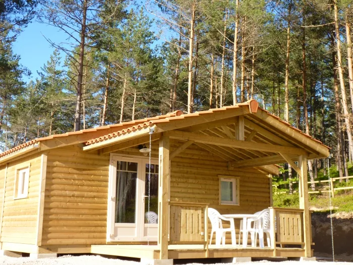 Camping - Usson-en-Forez - Rhône-Alpes - Les Chalets du Haut-Forez