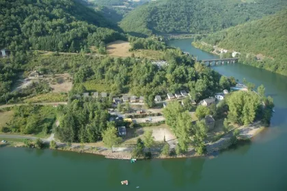 Camping - Réquista - Midi-Pyrénées - Les Chalets du Tarn