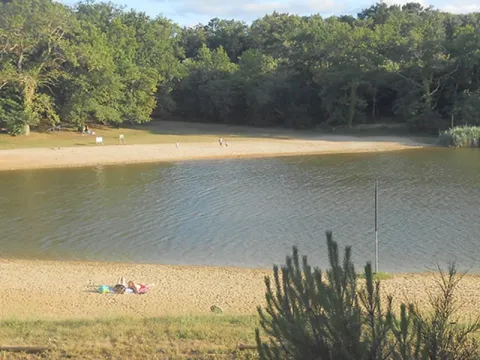 Camping - Brossac - Poitou-Charentes - Les Châtaigniers