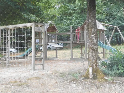 Camping - Brossac - Poitou-Charentes - Les Châtaigniers