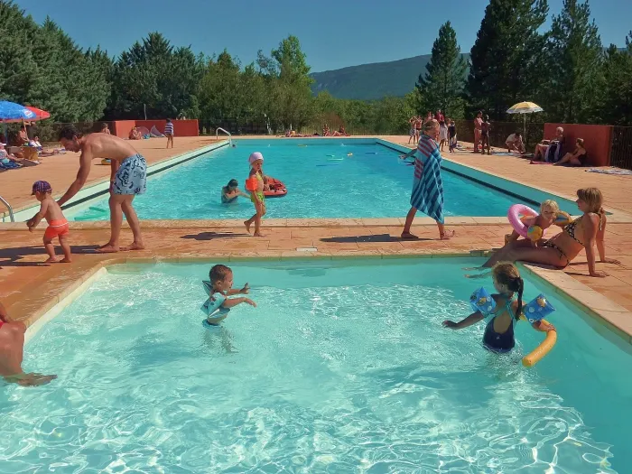Camping - Saint-Genis - Provence-Alpes-Côte d'Azur - Les Cigales