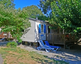 Camping - Berrias et Casteljau - Rhône-Alpes - Les Cigales