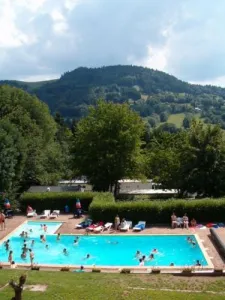 Camping - La Bourboule - Auvergne - Les Clarines