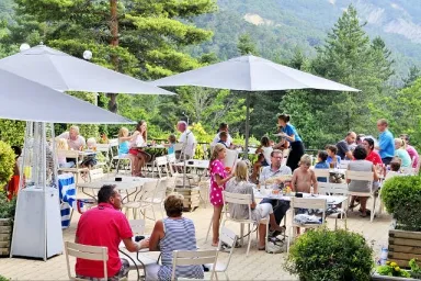 Camping - Castellane - Provence-Alpes-Côte d'Azur - Les Collines de Castellane