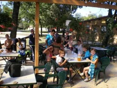 Camping Méjannes-le-Clap - 2 - campings