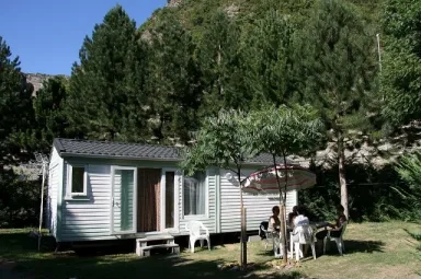 Camping - Digne-Les-Bains - Provence-Alpes-Côte d'Azur - Les Eaux Chaudes