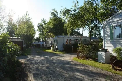 Camping Les Embruns - Camoël