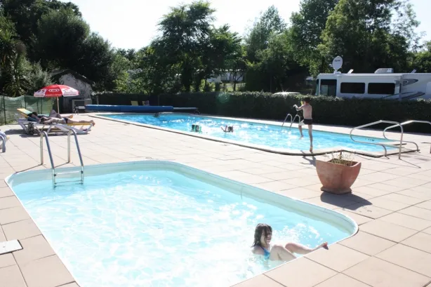 Camping - Lantic - Bretagne - Les Etangs