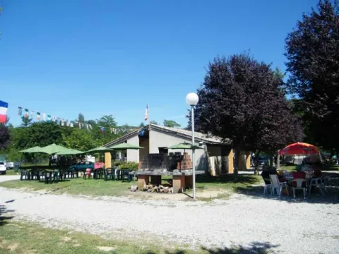 Camping - Artigat - Midi-Pyrénées - Les Eychecadous