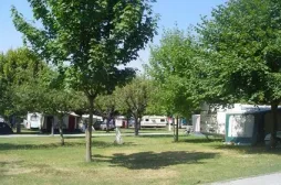 Camping - Bagnères-de-Bigorre - Midi-Pyrénées - Les Fruitiers