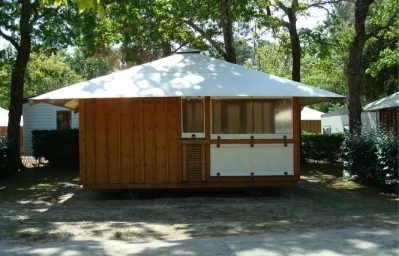 Camping - Soulac-sur-Mer - Aquitaine - Les Genêts