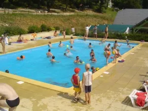 Camping - Lissac-sur-Couze - Limousin - Les Hameaux du Perrier