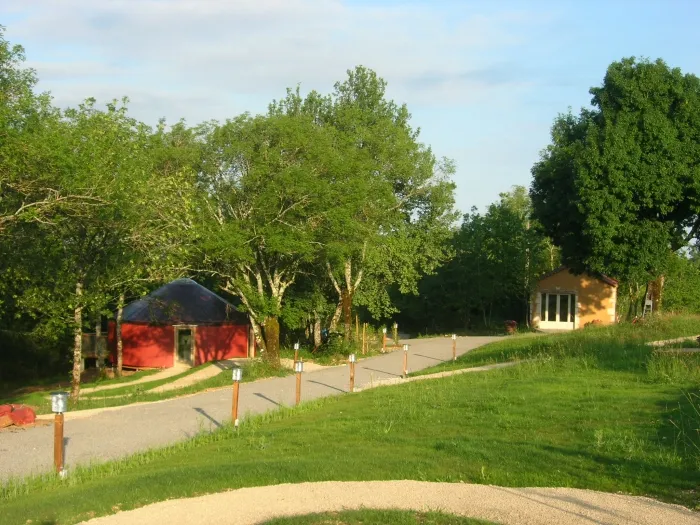 Camping - Albas - Midi-Pyrénées - Les Hauts d'Albas