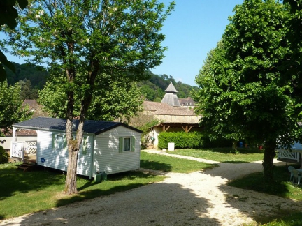 Camping Les Jardins de l'Abbaye - Le Buisson de Cadouin