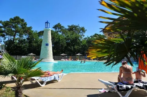 Camping - Soulac-sur-Mer - Aquitaine - Les Lacs