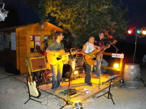 Camping - Fos - Languedoc-Roussillon - Les Mélias