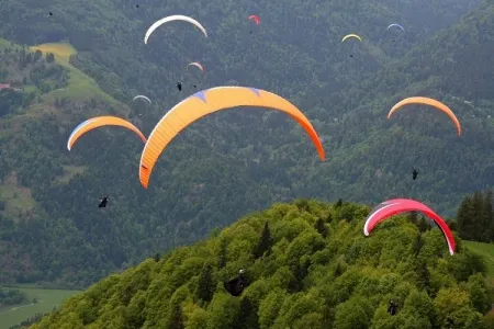 Camping - Les Cabannes - Midi-Pyrénées - Les Oustalous