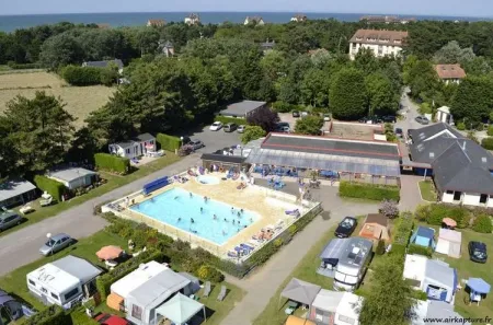 Camping - Merville Franceville Plage - Basse-Normandie - Les Peupliers
