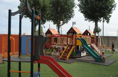 Camping - Canet-en-Roussillon - Languedoc-Roussillon - Les Peupliers