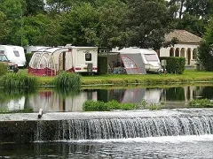 Camping - Couhé - Poitou-Charentes - La Rivière