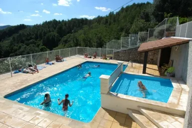 Camping - Ucel - Rhône-Alpes - Les Pins d'Ucel