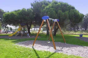 Camping - Hyères - Provence-Alpes-Côte d'Azur - Les Pins Maritimes