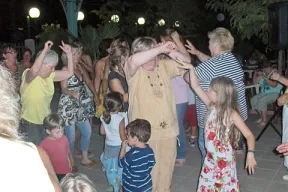 Camping - Hyères - Provence-Alpes-Côte d'Azur - Les Pins Maritimes
