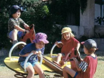 Camping - Fréjus - Provence-Alpes-Côte d'Azur - Les Pins Parasols