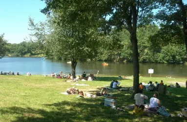 Camping - Saint-Clément - Auvergne - Les Plans