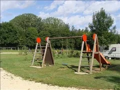 Camping - Charny - Bourgogne - Les Platanes