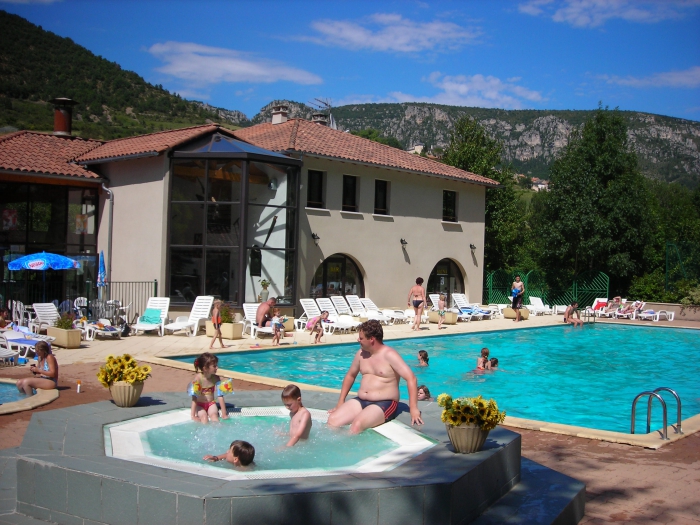 Camping LES PRADES - Mostuéjouls