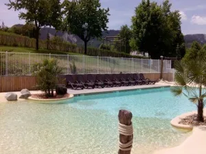 Camping - Seyne - Provence-Alpes-Côte d'Azur - Les Prairies