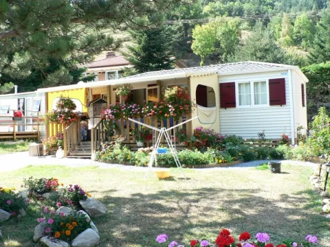 Camping - Saint-Sauveur-en-Rue - Rhône-Alpes - Les Reignières