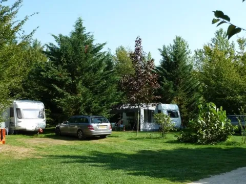 Camping - Chavannes-sur-Reyssouze - Rhône-Alpes - Les Ripettes